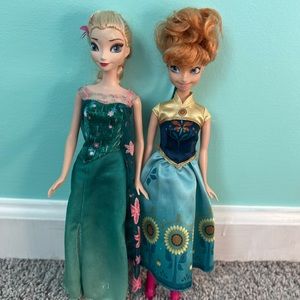 Anna and Elsa dolls- Spring Fever